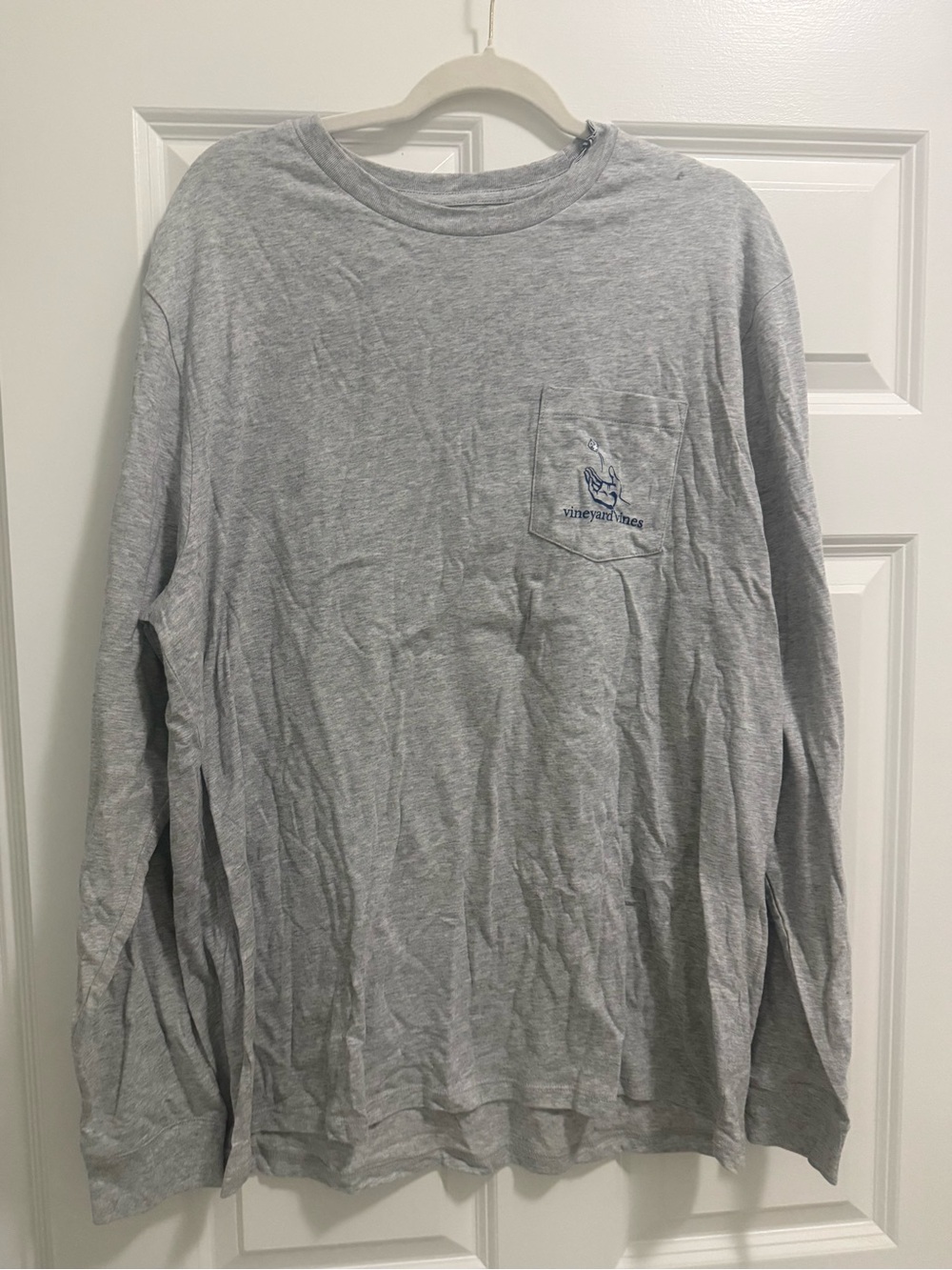Vineyard Vines Light Gray Long Sleeve Pocket Tee with Whale Logo